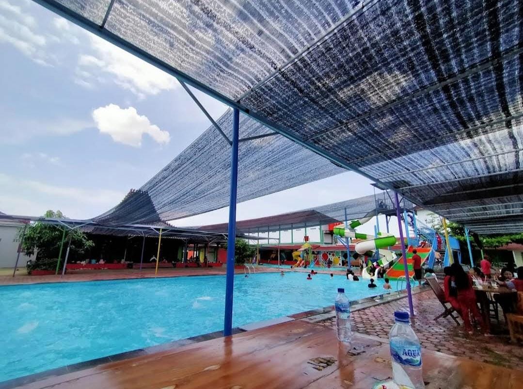 Kolam Renang BISA